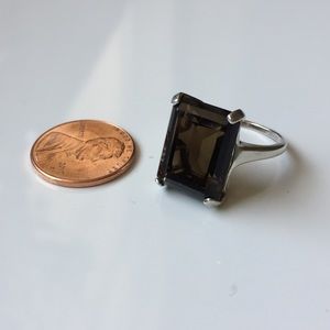 Sterling silver quartz ring